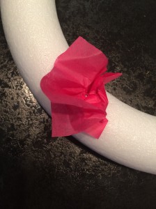 easy diy tissue paper wreath