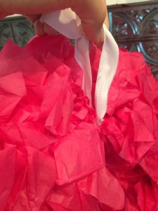easy diy tissue paper wreath