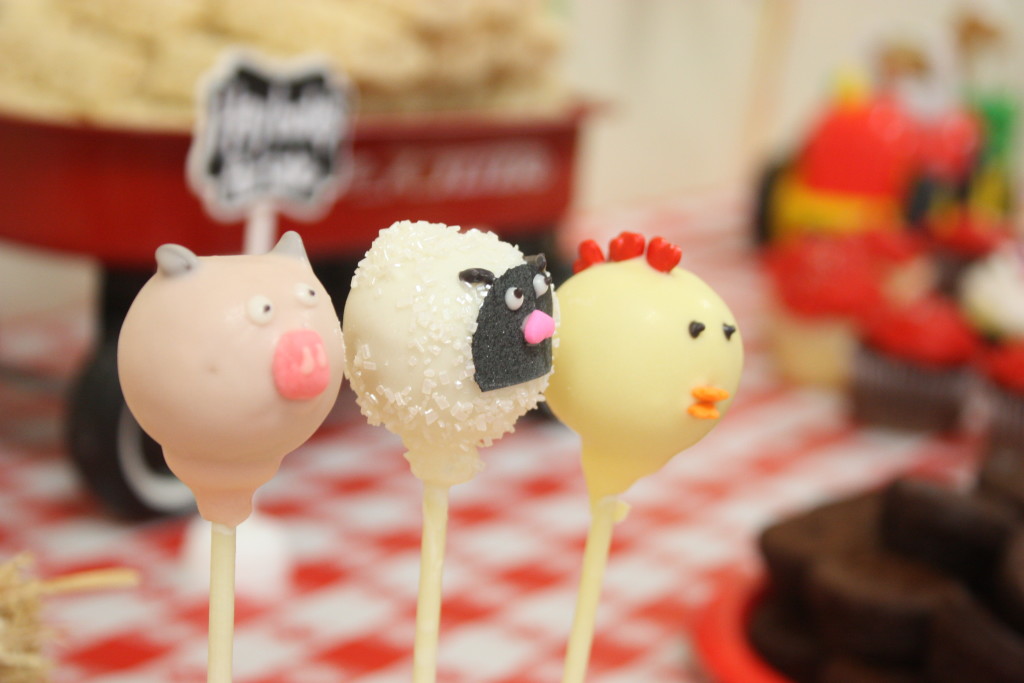 Barnyard birthday party farm animal cake pops