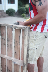 Easy DIY Pallet Coat Rack