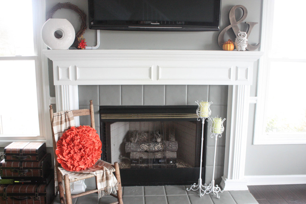 Simple Fall Fireplace