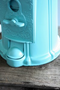 Aqua Gumball Machine with Eggs