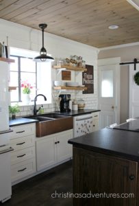 Farmhouse Kitchen Roundup