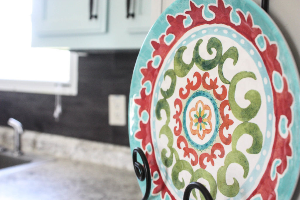 Vinyl Flooring Backsplash--for a tight kitchen budget!