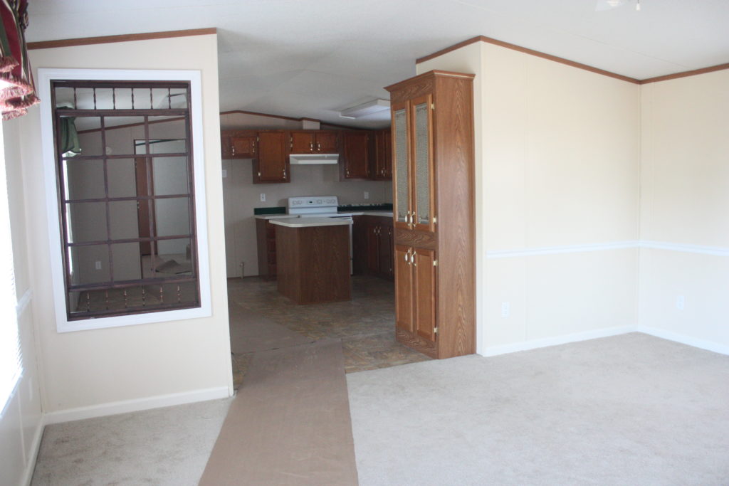 Living Room Before-Mobile Home