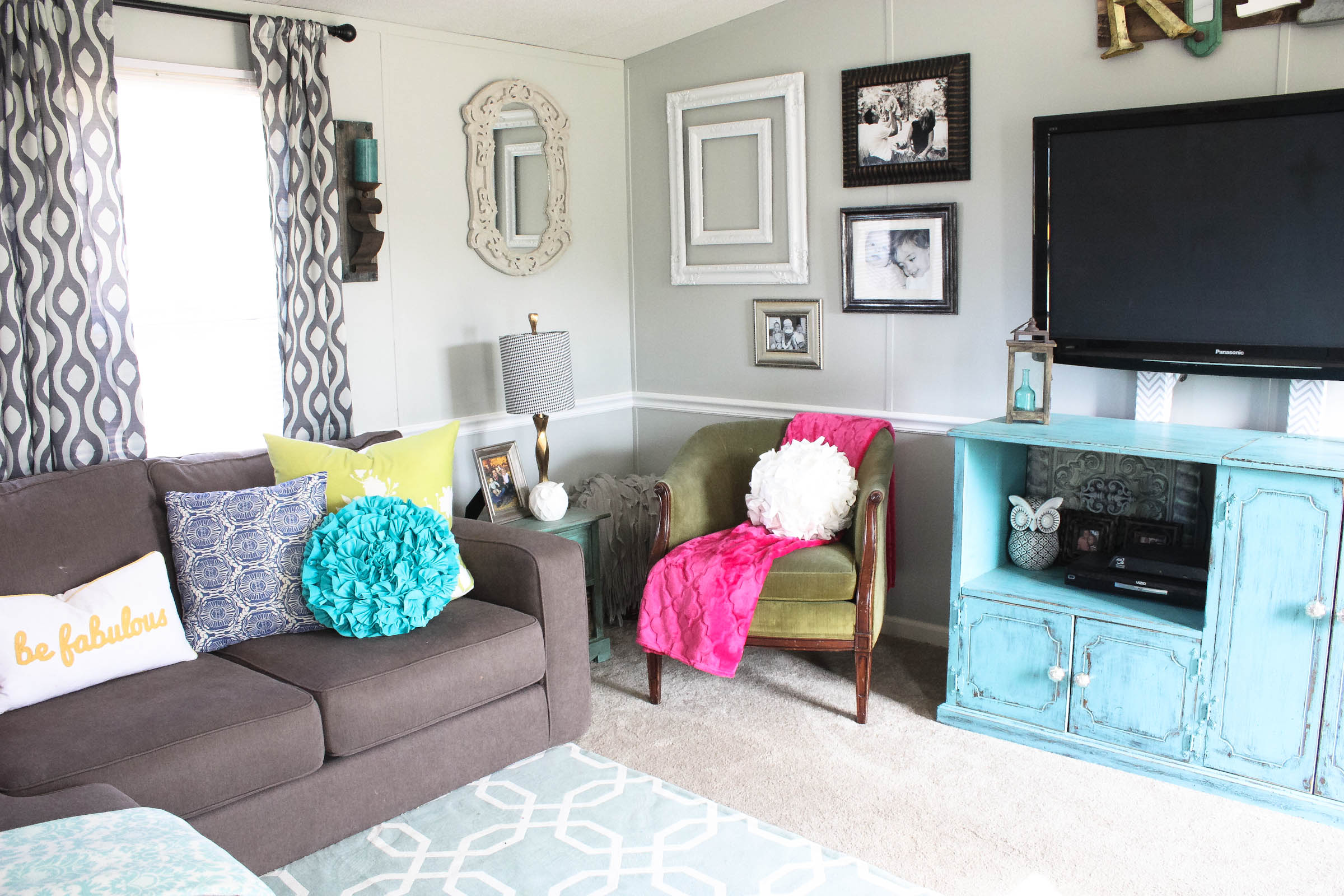 mobile home living room arrangement