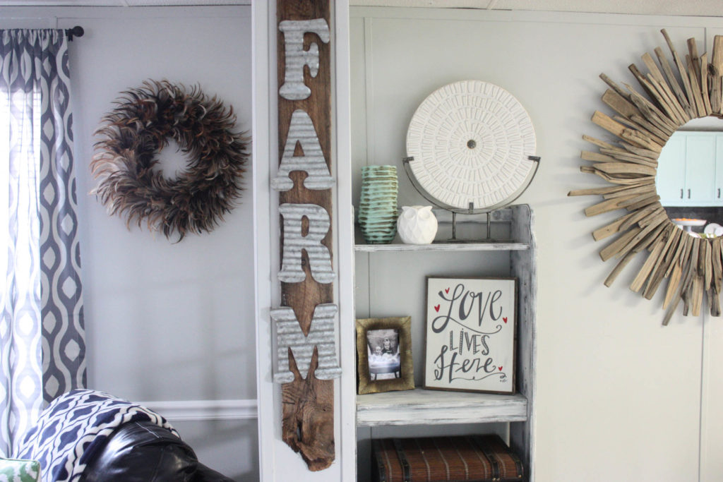 Kitchen DIYs: DIY Galvanized Farm Pallet Sign