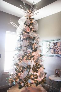 Burlap and Aqua Christmas Tree with step by step directions on how to decorate from start to finish!