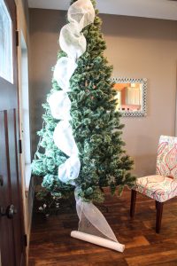 How to decorate a Christmas tree the EASY way! Step by step instructions!