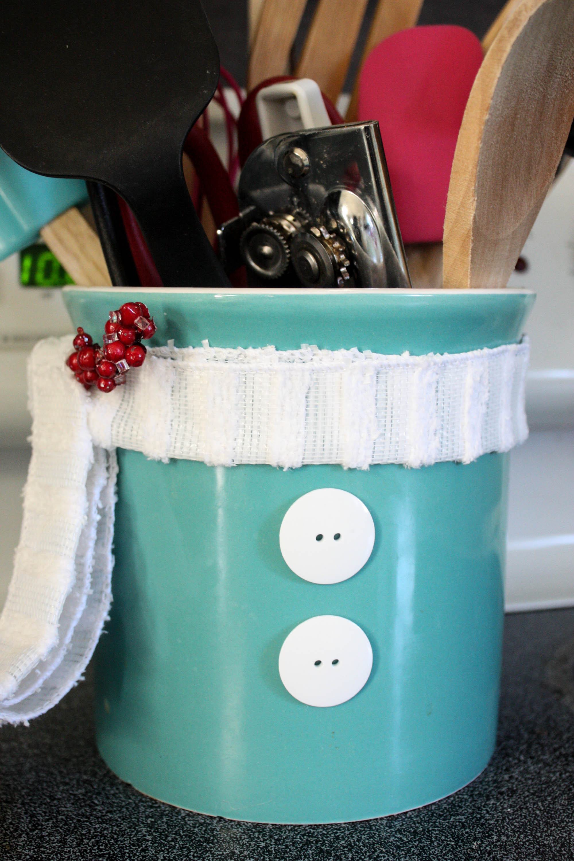 DIY Snowman Utensil Holder