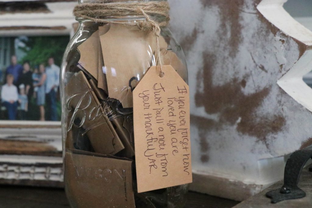 How to make a thankful jar.