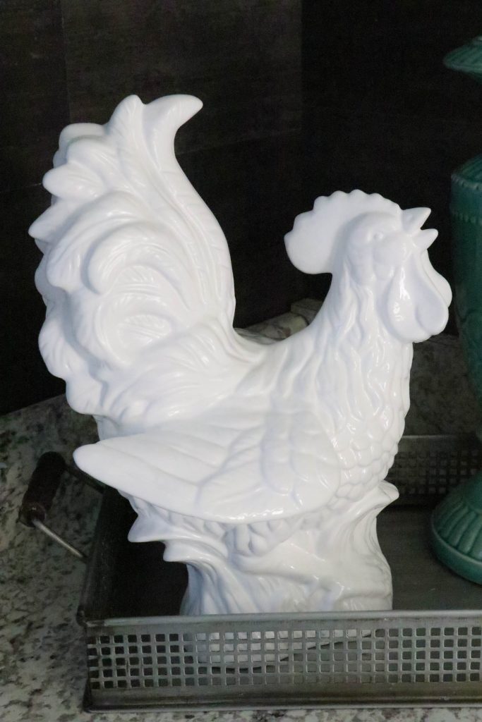 Easy tutorial on how to makeover an outdated chicken with spray paint! Super cute and easy!