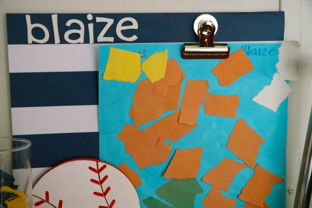 DIY Magnetic Artwork holder! Wow...now THIS is a super easy and fun piece for showcasing your child's artwork!