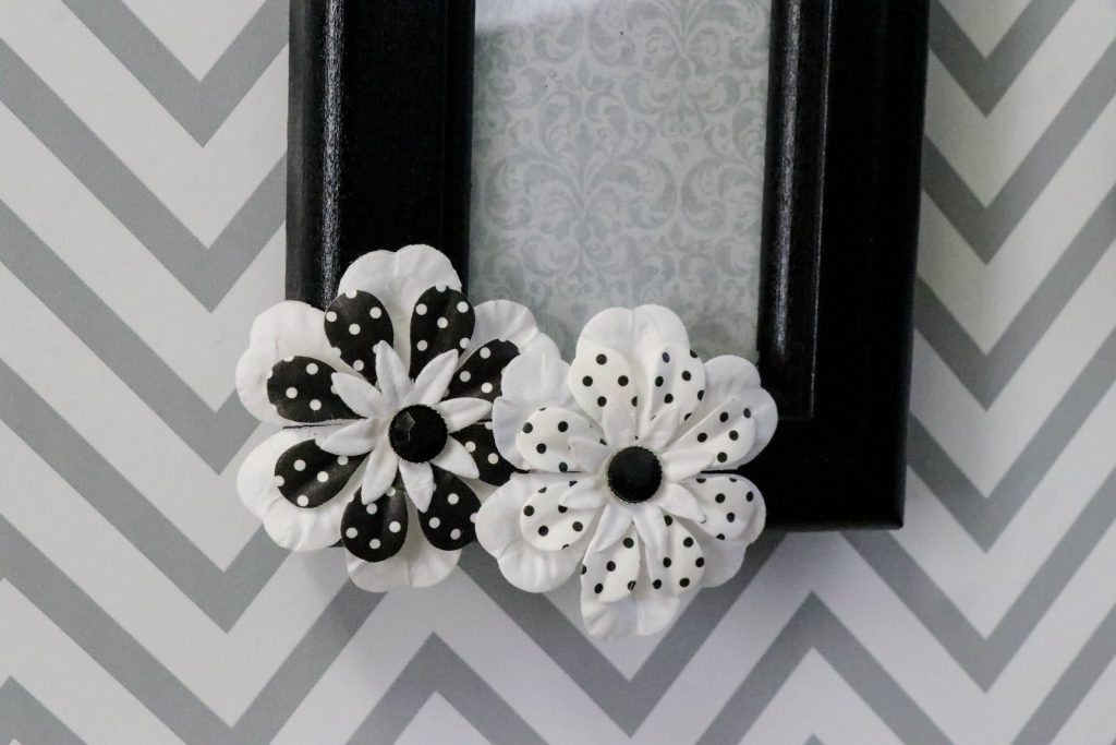 DIY Magnetic Thrift Store Frames