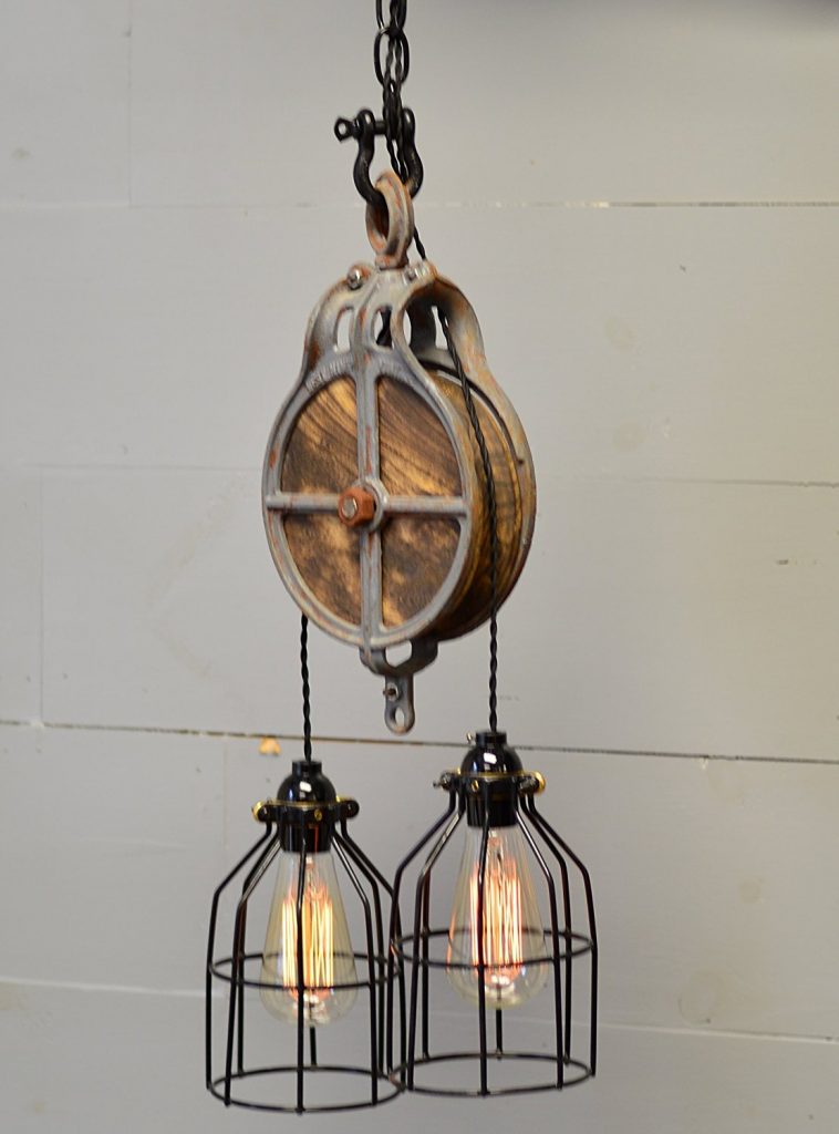 Farmhouse lighting doesn't have to cost a fortune! All of these fabulous farmhouse lighting fixtures are on Amazon for great prices!