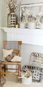 Fall and Farmhouse goes hand in hand. If you love farmhouse style and you need some decorating inspiration, this is the post for you! Enjoy lots of neutral, simple, farmhouse goodness all in one stop.