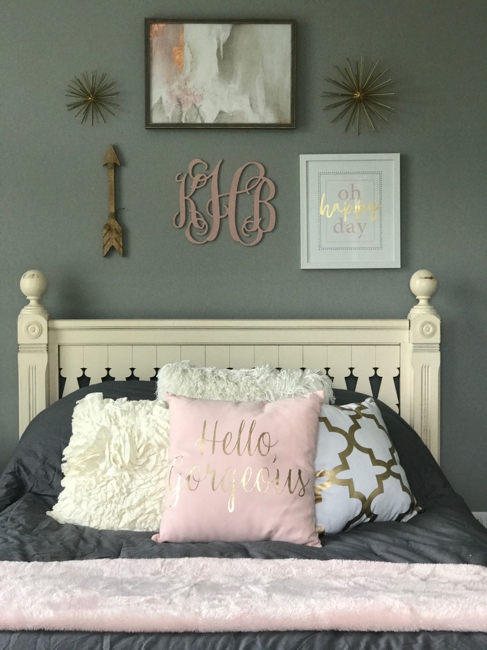 Beautiful blush and gold bedroom makeover!