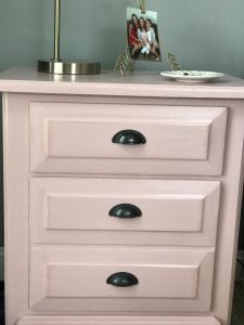 Beautiful blush and gold bedroom makeover!