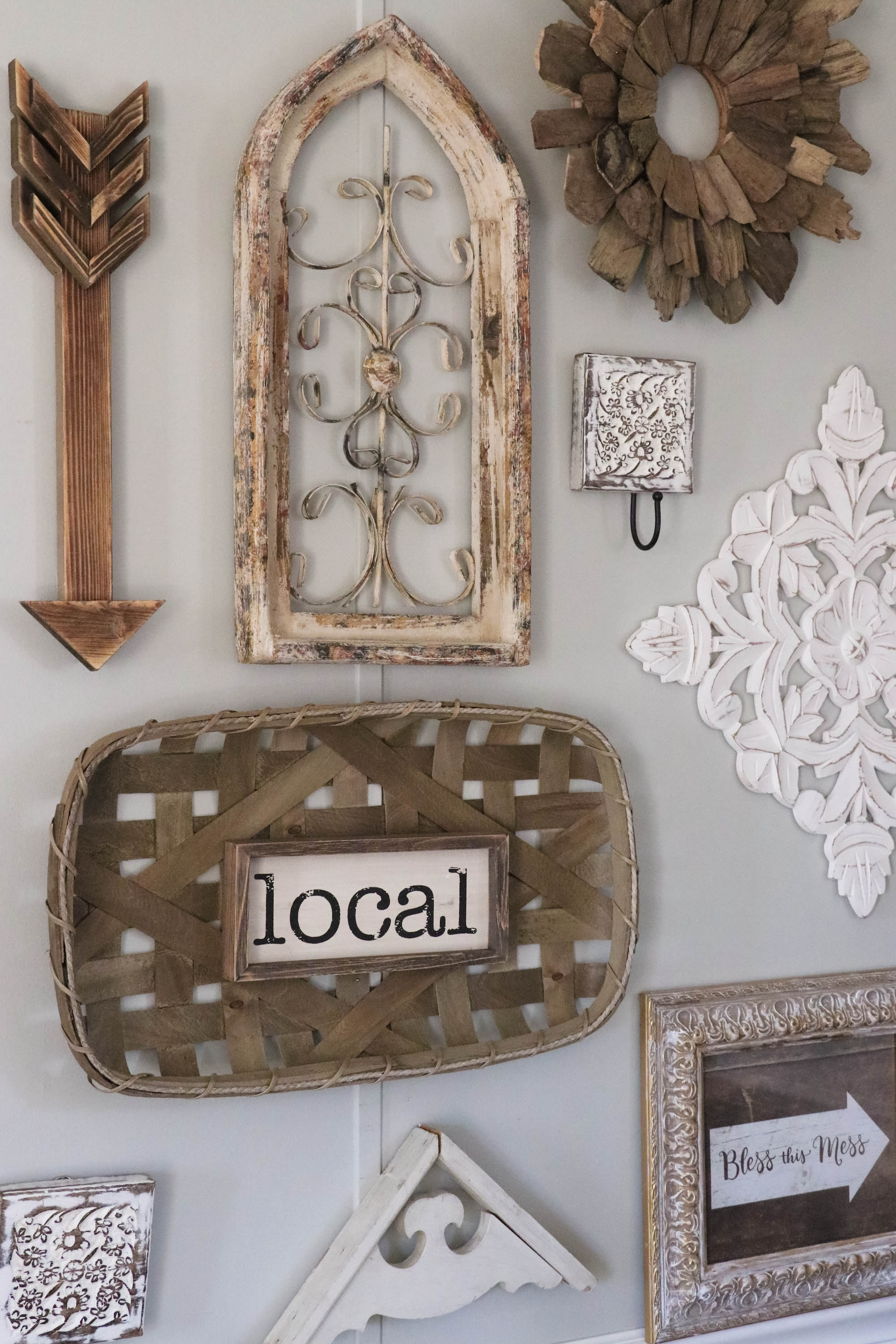 Neutral Farmhouse Gallery Wall