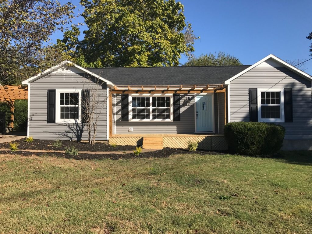 This major fixer upper got extensive renovations and it has turned out to be the star of the show! You have GOT to check this out exterior before and after!