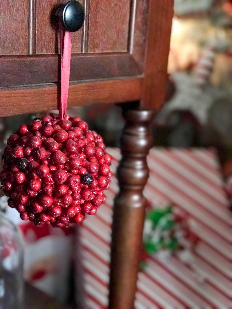 A beautiful and funky red and white Christmas tree!