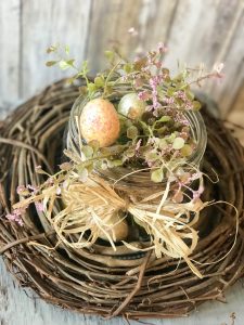 SUPER cute and easy 5 minute Easter decor for your home!