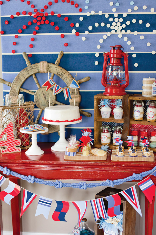 Best Patriotic Inspiration & Decorating Ideas on Pinterest! 