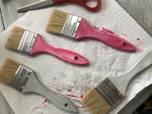 How to make your own DIY Paintbrush garland!