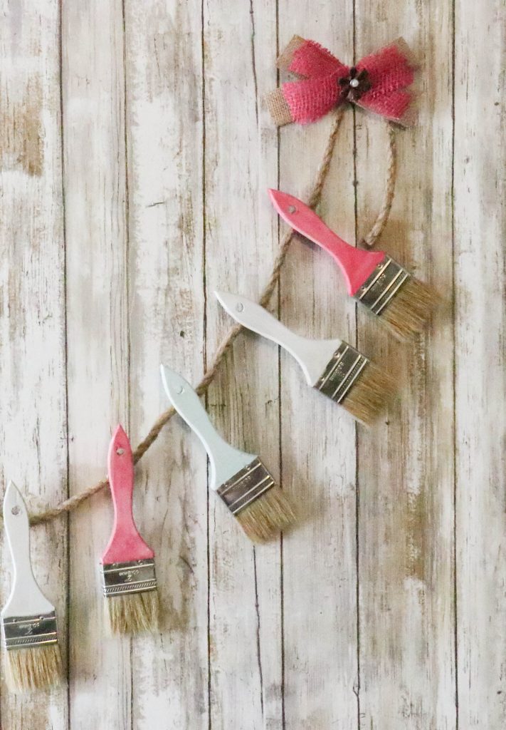 How to make your own DIY Paintbrush garland!