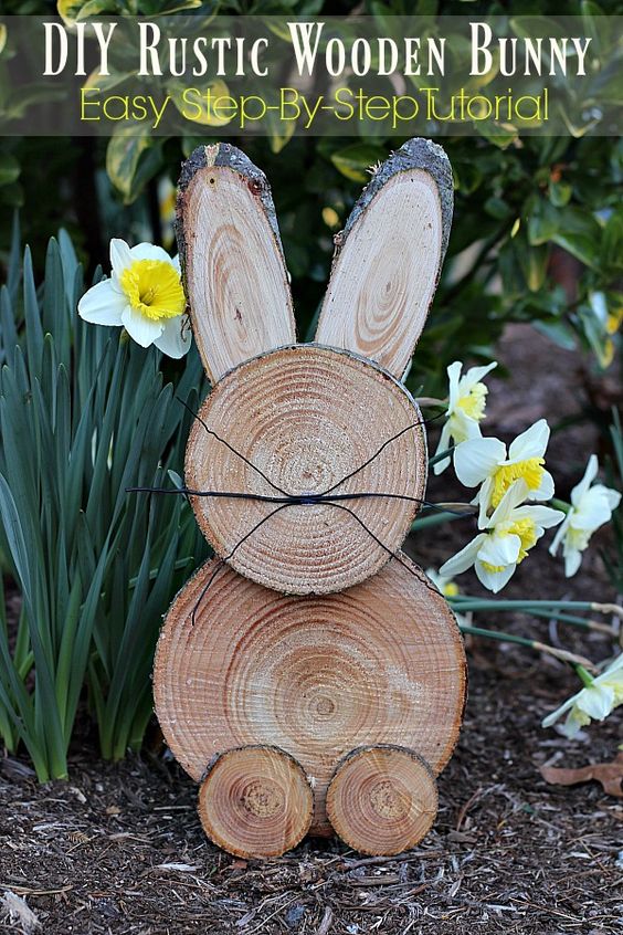Make a bunny from wood slices!