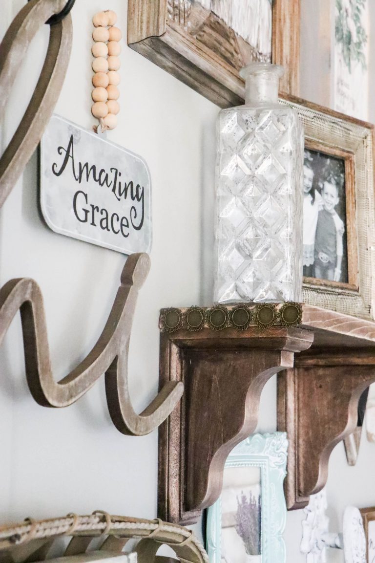 DIY Farmhouse Shelf ReFabbed