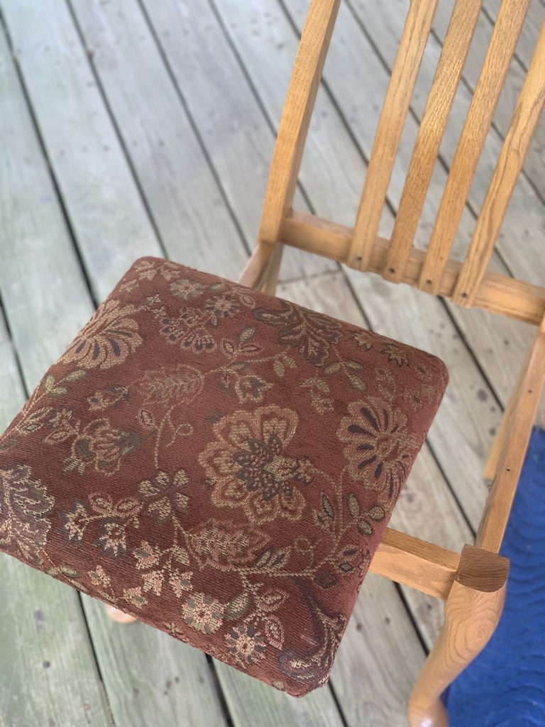 farmhousetableandchairsmakeover11 ReFabbed