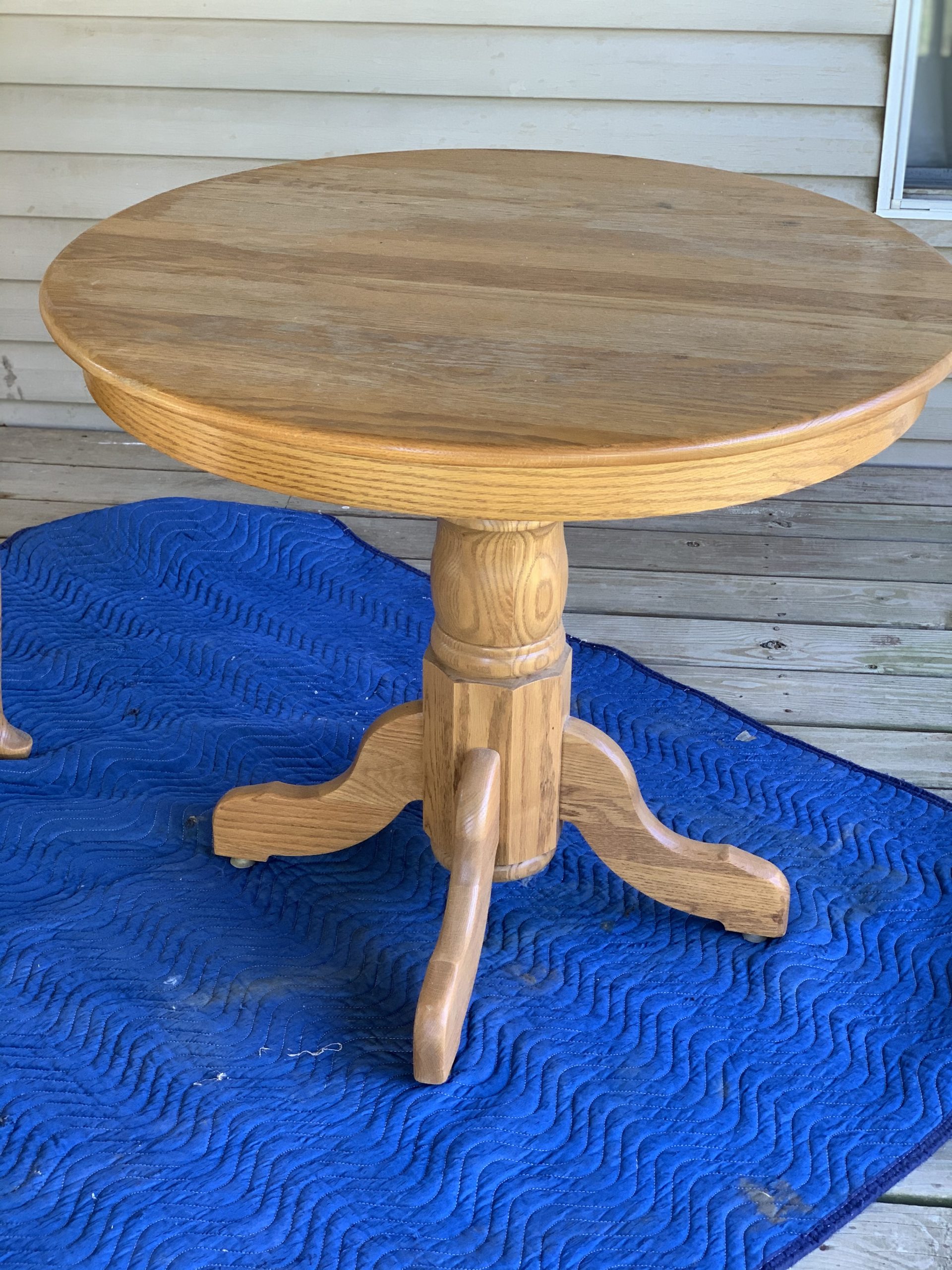 farmhousetableandchairsmakeover3 ReFabbed