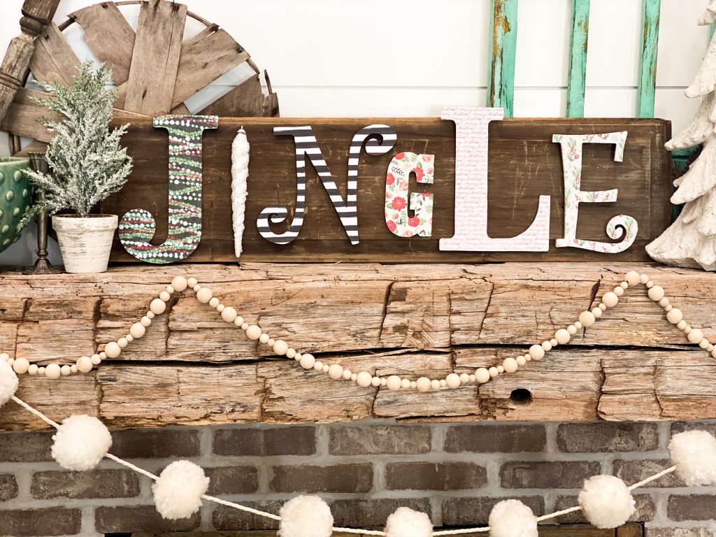 Easy DIY Mod Podge Pallet Sign - Re-Fabbed