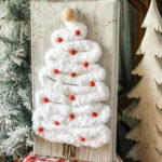 diy yarn Christmas tree
