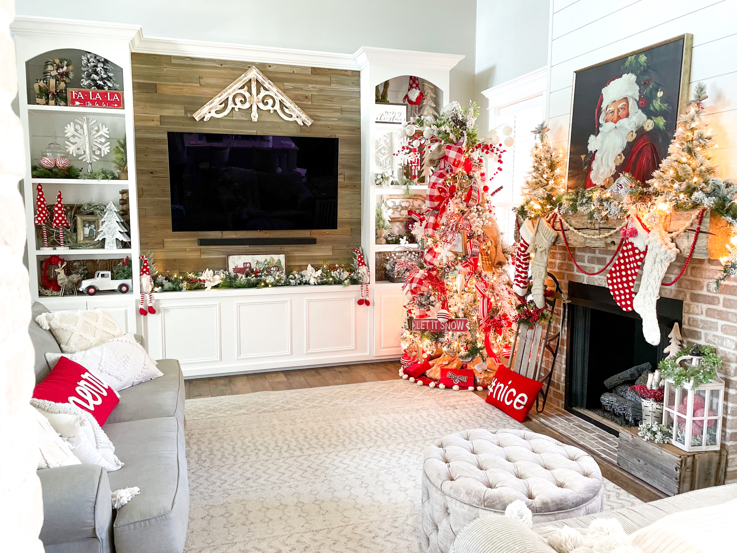 poinsetta in christmas living room