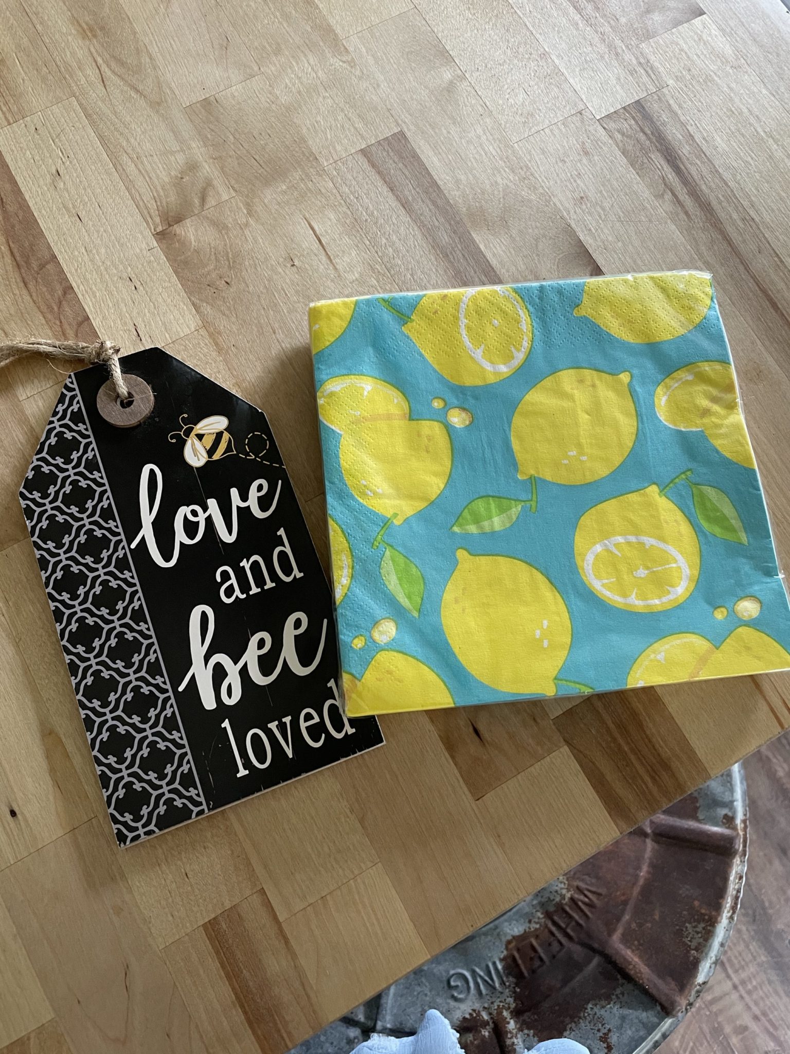 diy dollar store lemon sign ReFabbed