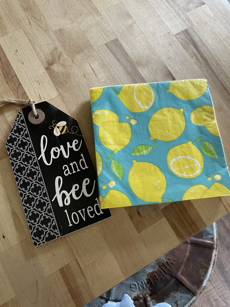 diy dollar store lemon sign ReFabbed
