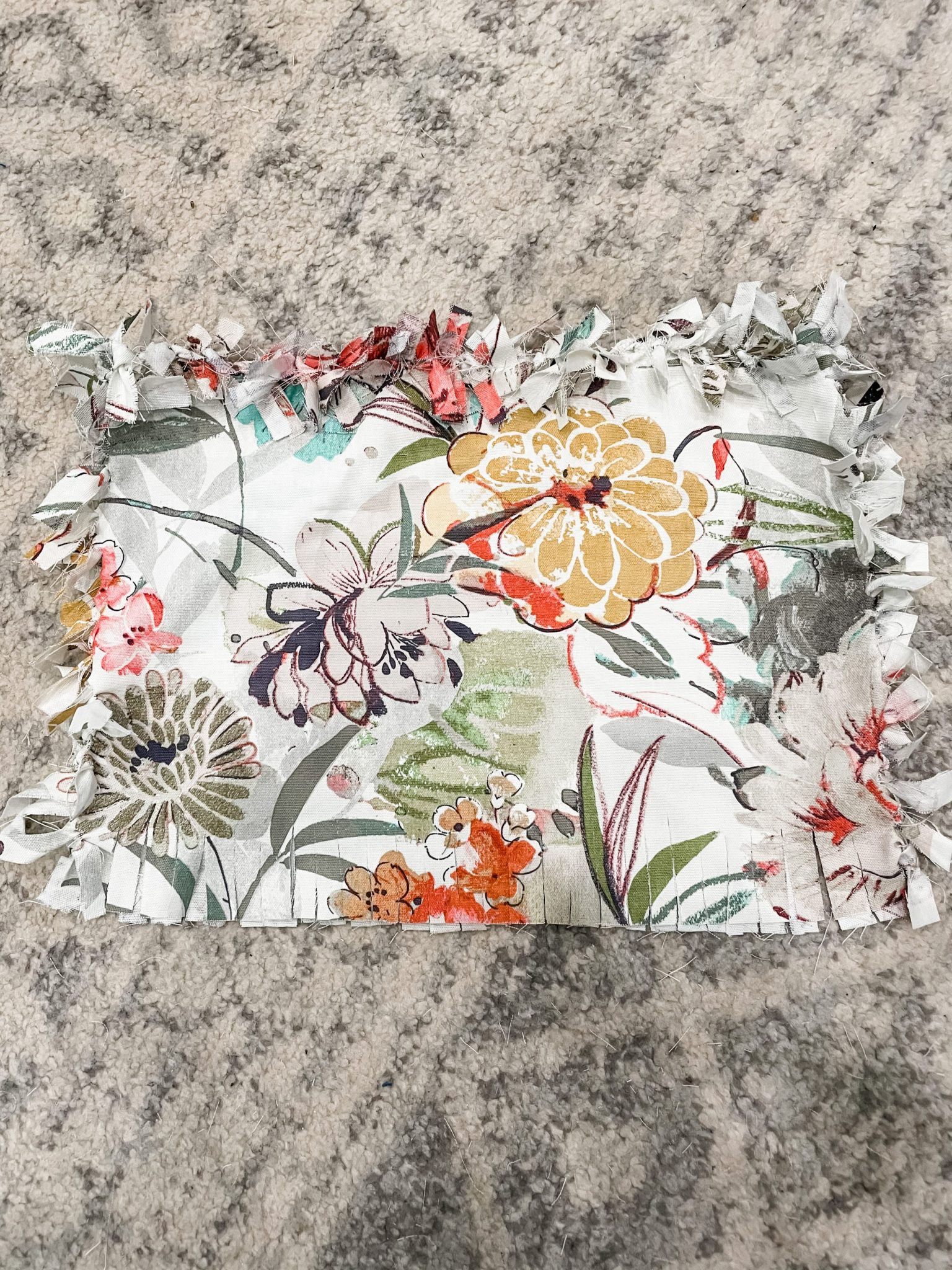 diy rag throw pillow ReFabbed