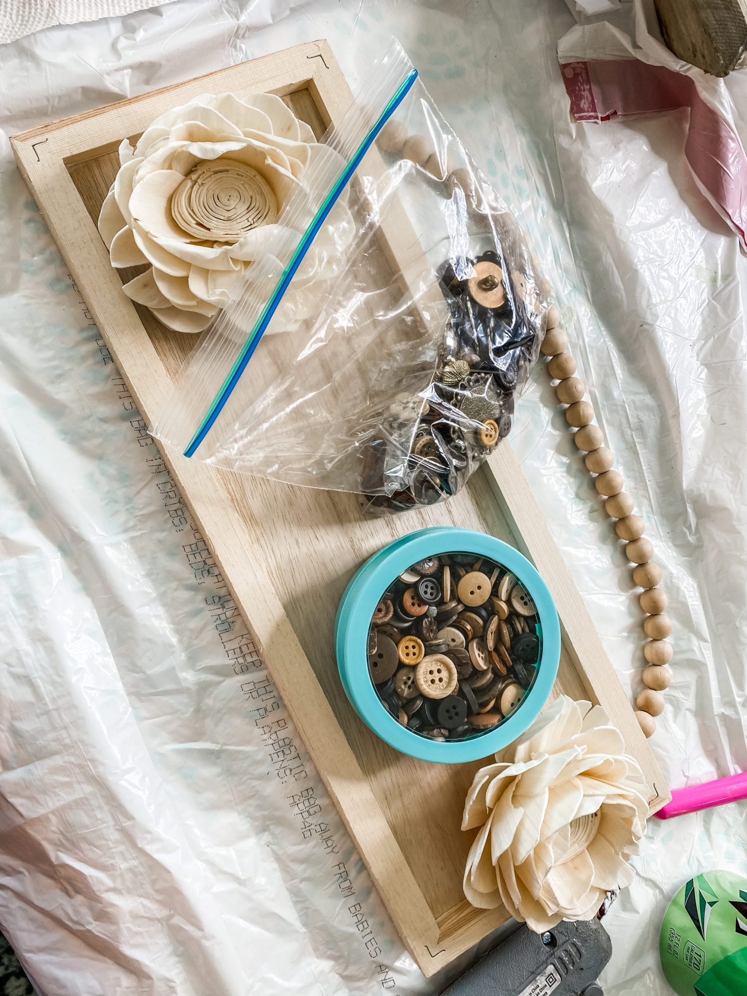 diy wooden bead sign - Re-Fabbed