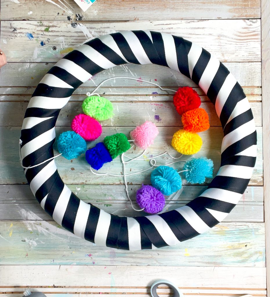 how to make a wreath from a pool noodle