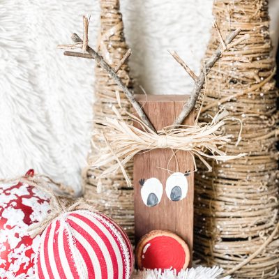 diy wood block reindeer