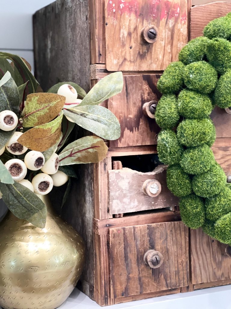 finished look of the moss ball wreath