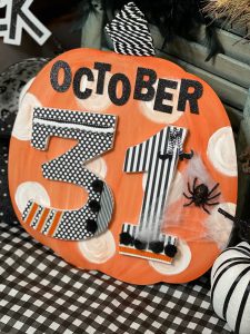 close up of the diy october 31 halloween sign