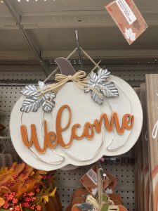 welcome pumpkin sign