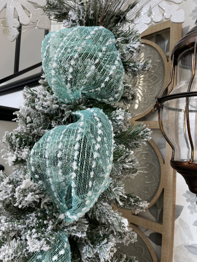 deco mesh on christmas tree