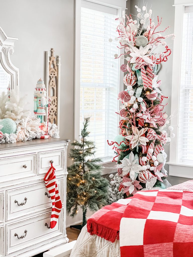 view of christmas bedroom