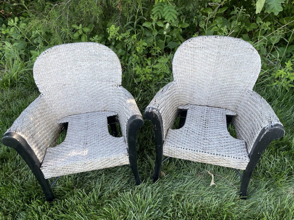 set of 2 chairs