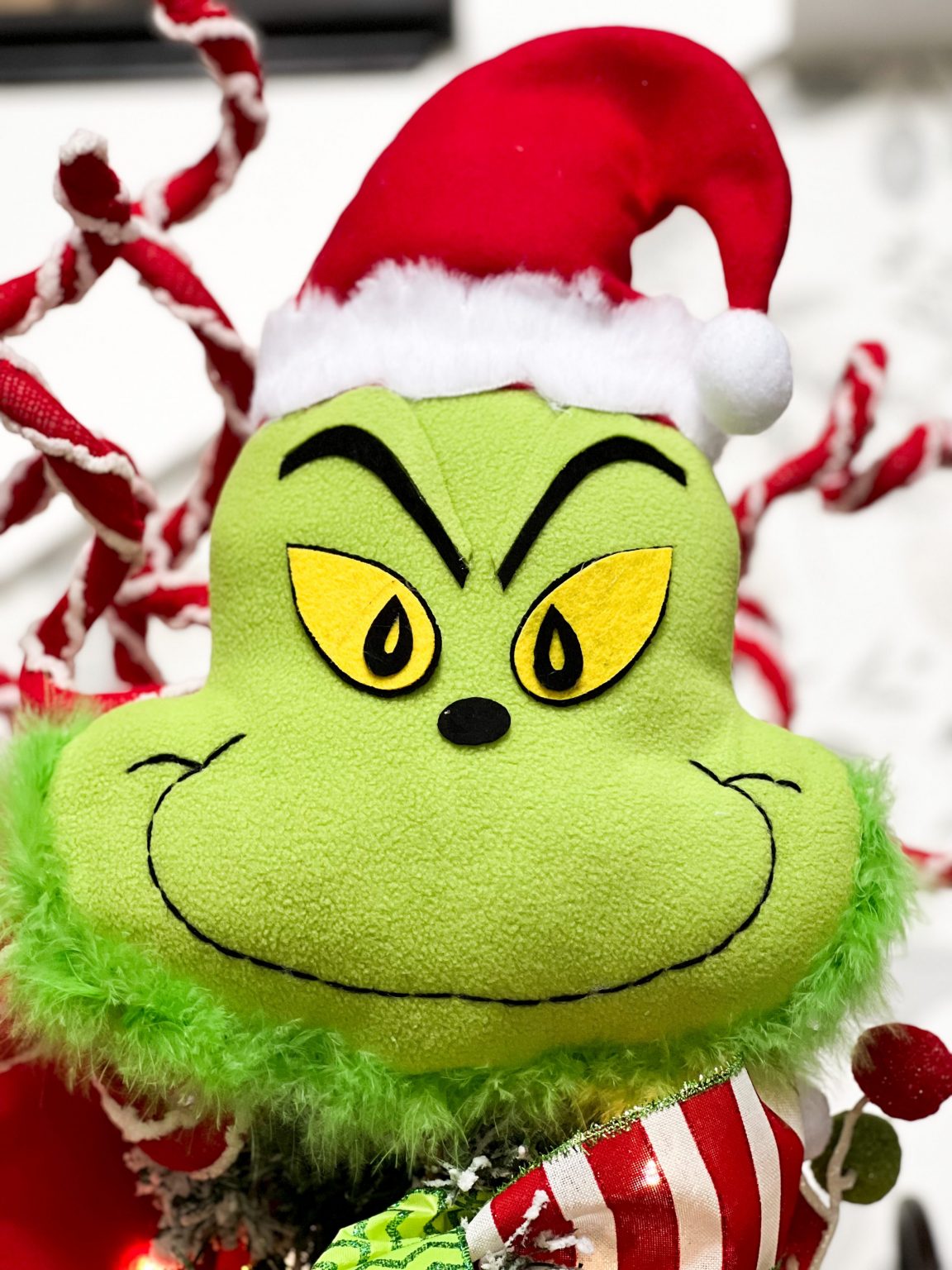 grinch inspired christmas tree - Re-Fabbed