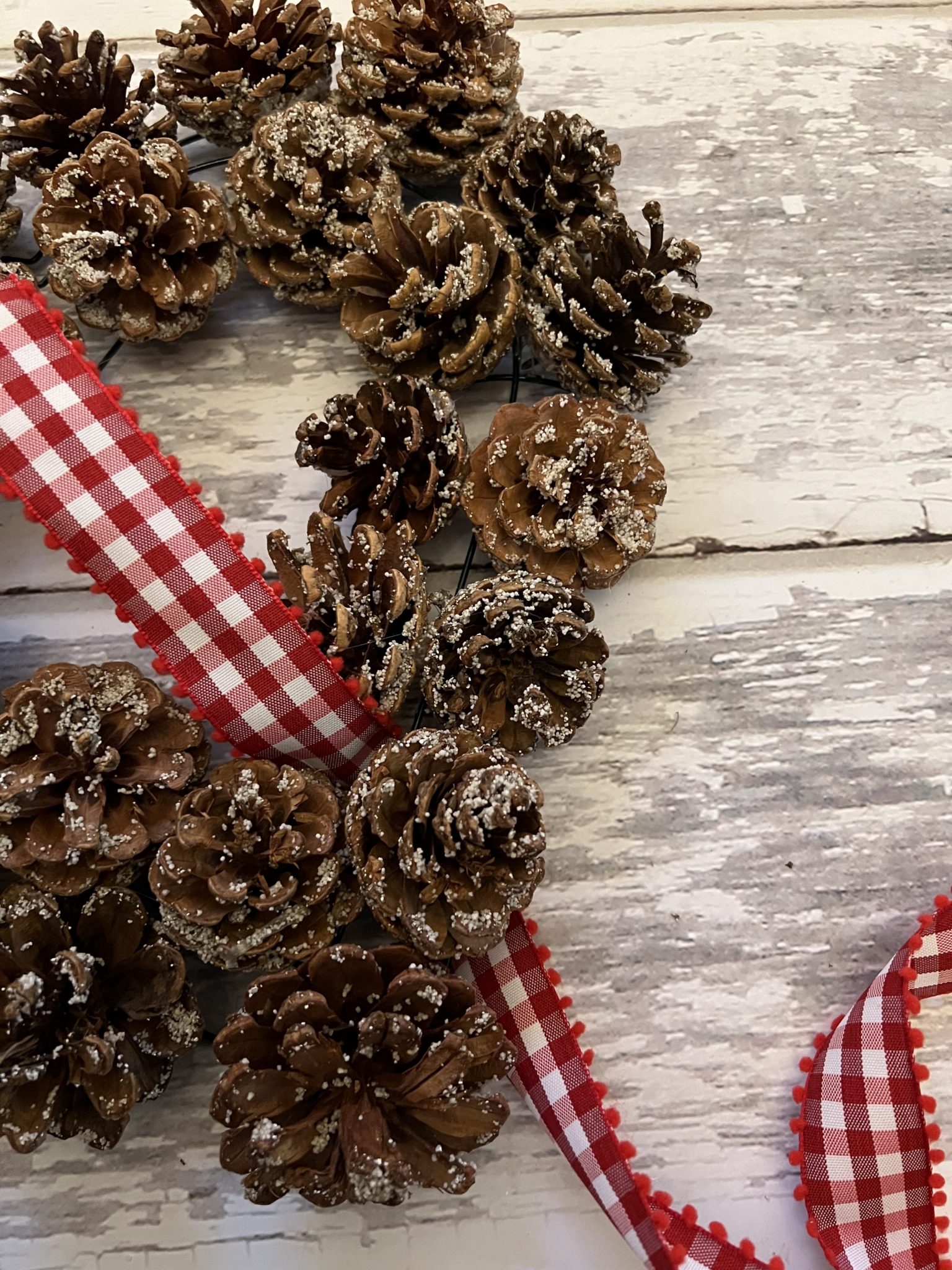 diy pinecone heart wreath ReFabbed